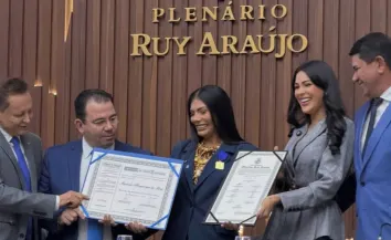 'Eu já me sentia amazonense de coração', diz Marciele Albuquerque ao receber título de cidadã do Amazonas e medalha Ruy Araújo