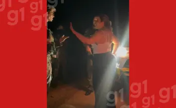Promotora do MP se altera durante abordagem do Exército em região de fronteira no AC: 'Você não é autoridade'