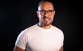 Diogo Nogueira cancela shows após diagnóstico de laringite bacteriana grave