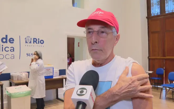 Vacina atualizada contra a Covid começa a ser aplicada em idosos e gestantes no Rio