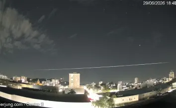 Rastro de luz cruza o céu no Sul do Brasil e chama atenção; saiba o que foi registrado
