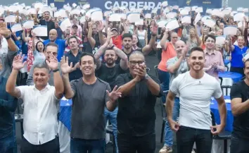 Kauan Berto anuncia Plano de Carreira e destaca valorização dos servidores em Cajamar