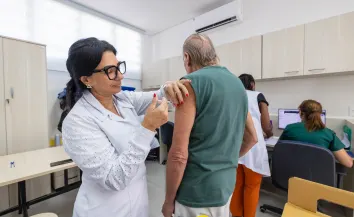 Jundiaí recebe nova remessa com 15 mil novas doses da vacina contra a influenza