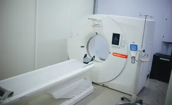 Novo tomógrafo entra em funcionamento e Prefeitura avança para zerar a fila de tomografias em Cajamar